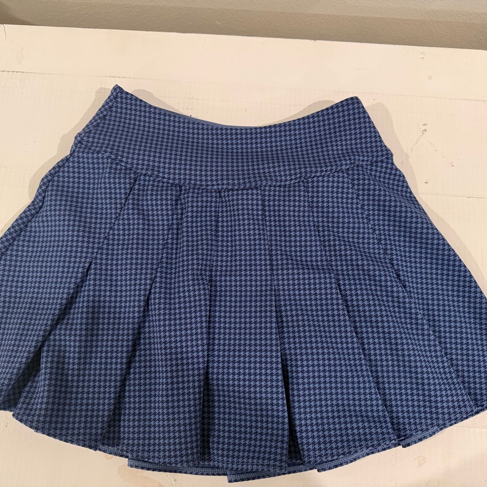Aerie offline blue houndstooth pleated skort (s)